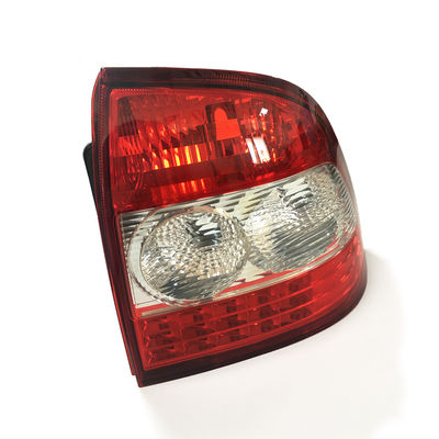 Peças plásticas automotivas personalizadas para faróis com dimensão estável e boa resistência às intempéries