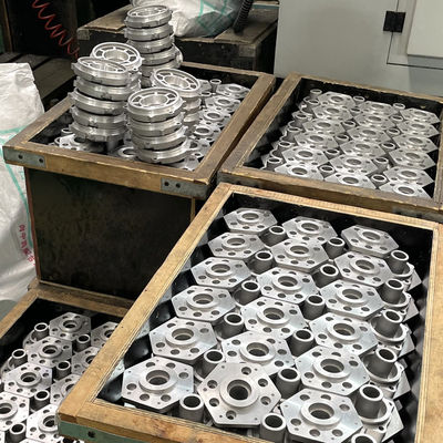 Moldes de fundição a moagem de alumínio personalizados para automóveis industriais e eletrônicos Peças de fundição de alumínio desempenho OEM