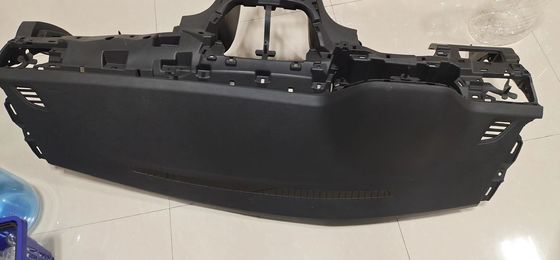 Moldes de injecção de plástico para automóveis polacos para peças interiores e exteriores