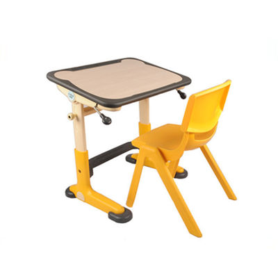 Moldura de cadeira de plástico com base LKM.HASCO.DME