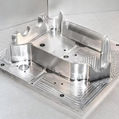 Molde de produtos plásticos para automóveis fabricado em P20/718/738/NAK80/S136 para máquina de moldagem por injecção de alumínio polido