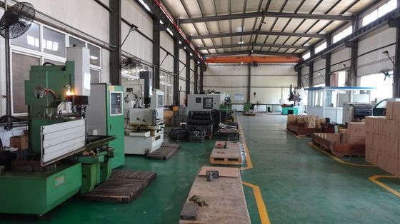 Materiais de molde de fundição por injecção de plástico de alumínio de alta qualidade P20/718/738H/NAK80/S136 Etc.