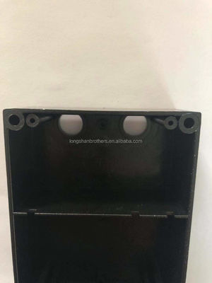 Serviço de moldagem por injecção personalizada de materiais de borracha para diversos tipos de produtos e peças de plástico