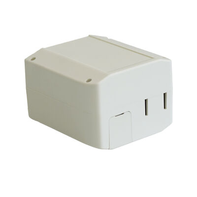 Produtos eletrónicos isolados em branco fosco para dispositivos de alimentação